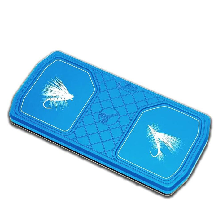 Cling Mag Grab Delta Dry Fly in Blue