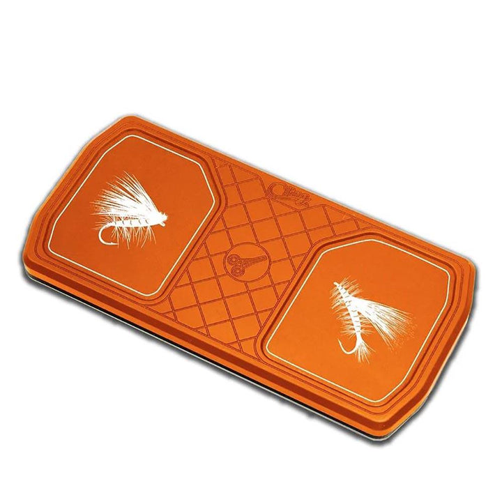 Cling Mag Grab Delta Dry Fly in Orange
