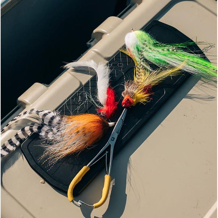 Cling Mag Grab Boat Bar in Black